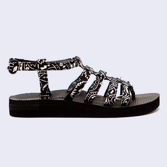 Arizona Love Black Trekky Flat Sandals Size 9 Retails $200 New - Picture 2 of 8